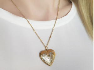 Annie Locket